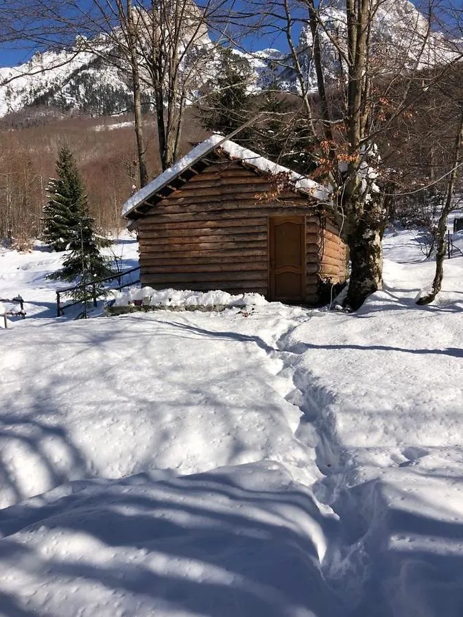 Guest House Hyrmet Demushi Valbone