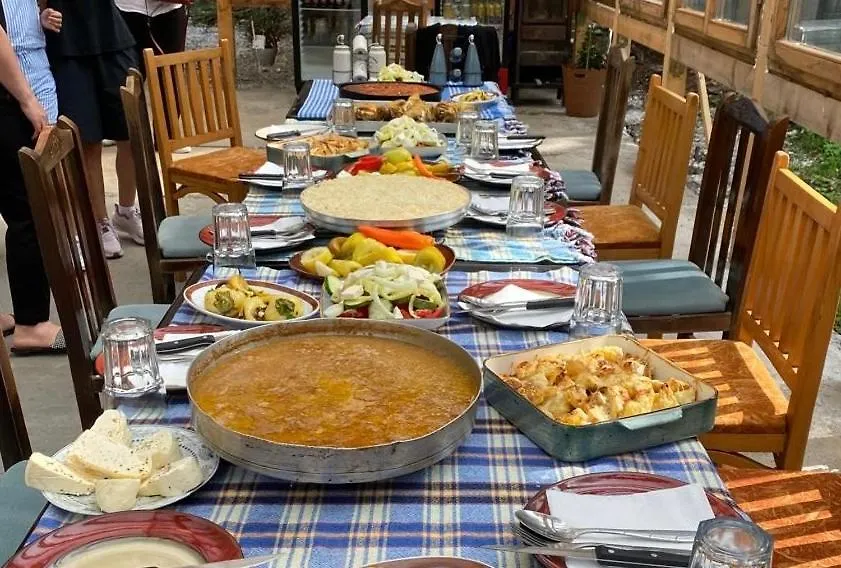 Guest House Hyrmet Demushi Valbone 0*,  Albanien
