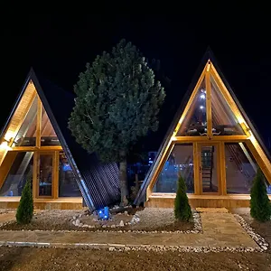 Hotel 2e Villa's